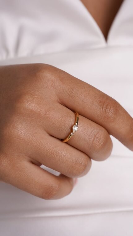 ANDIE RING
